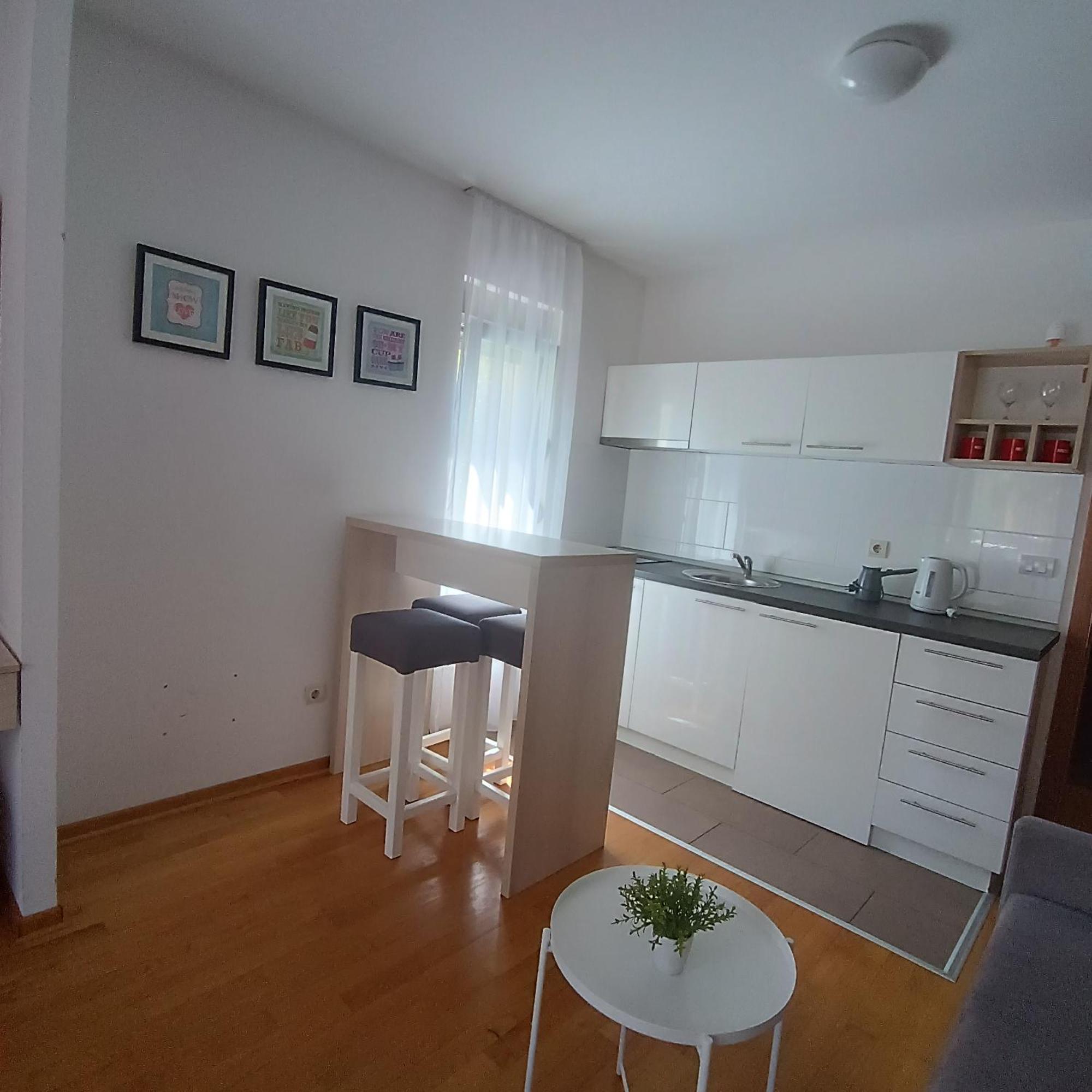 Apartments Karamarkovic Vrnjačka Banja Buitenkant foto